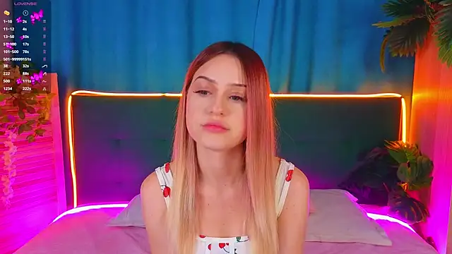 AlinaWalters online show from 11/07/25, 08:02