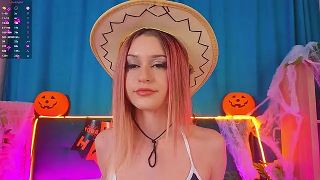 AlinaWalters online show from 10/24/25, 09:03