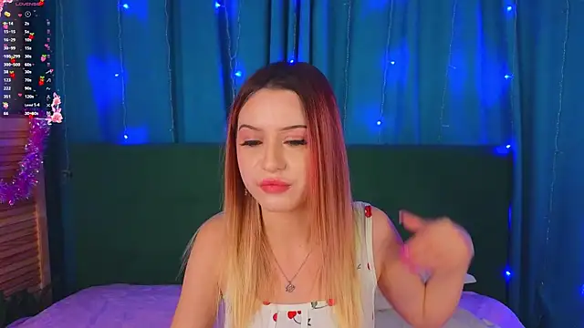 AlinaWalters online show from 12/04/25, 09:03