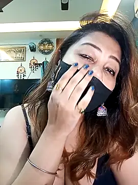 Cute-mona online show from 02/04/26, 07:42