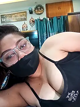 Cute-mona online show from 04/14/26, 10:26