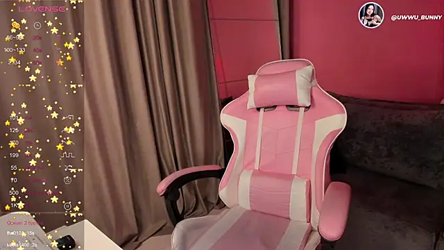 Snapshot of uwwu_bunny chatting on 03/13/25, 05:18 uwwu bunny online show from 03/13/25, 05:18