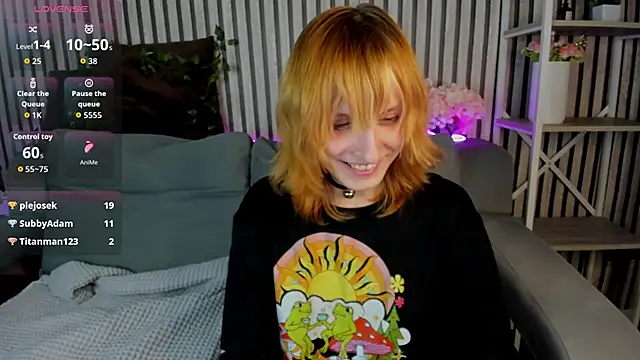 Snapshot of Little_Chips chatting on 04/15/26, 07:58 Little Chips online show from 04/15/26, 07:58