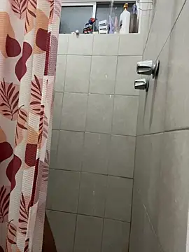 Snapshot of Brianmayers7 chatting on 10/15/25, 09:17 Brianmayers7 online show from 10/15/25, 09:17