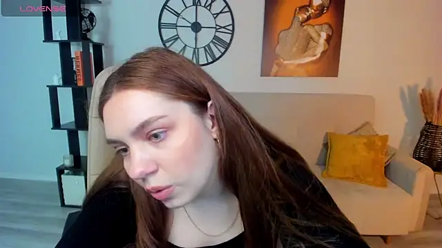 Snapshot of DaniellaLovely chatting on 03/04/25, 02:21 DaniellaLovely online show from 03/04/25, 02:21