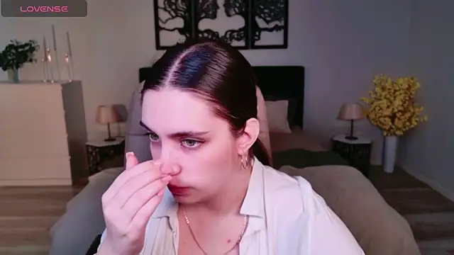 DaniellaLovely online show from 11/16/25, 10:53