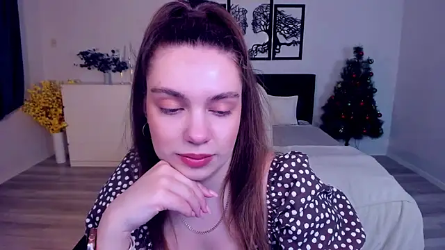 Snapshot of DaniellaLovely chatting on 01/14/25, 11:10 DaniellaLovely online show from 01/14/25, 11:10