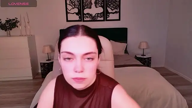 DaniellaLovely online show from 12/16/25, 10:41