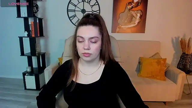 Snapshot of DaniellaLovely chatting on 03/05/25, 02:12 DaniellaLovely online show from 03/05/25, 02:12