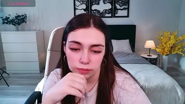 DaniellaLovely online show from 02/05/26, 10:55