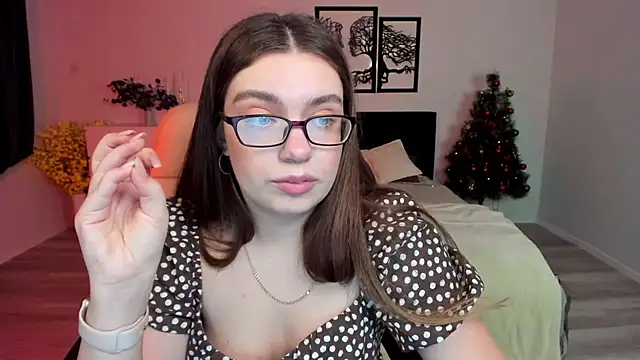 Snapshot of DaniellaLovely chatting on 01/09/25, 02:18 DaniellaLovely online show from 01/09/25, 02:18