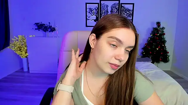 Snapshot of DaniellaLovely chatting on 01/21/25, 02:05 DaniellaLovely online show from 01/21/25, 02:05