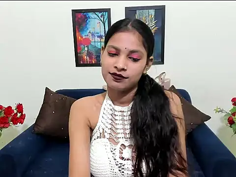 evaaelfiee online show from 10/08/25, 04:03