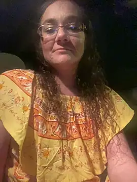 Cutebitchxh online show from 04/17/26, 03:20