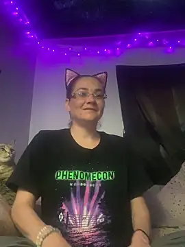 Cutebitchxh online show from 04/16/26, 12:55