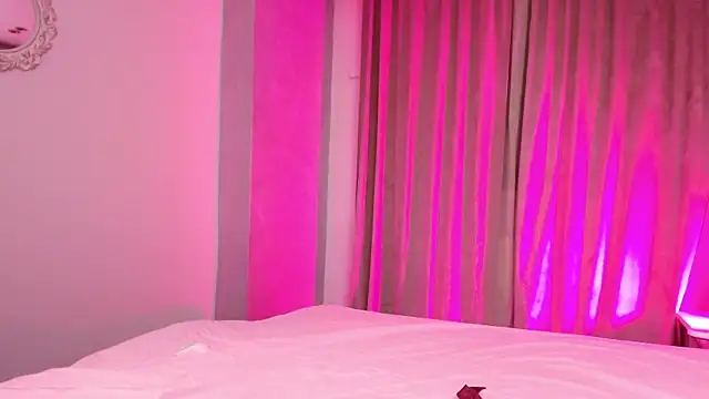 JessieePink online show from 02/28/25, 06:09