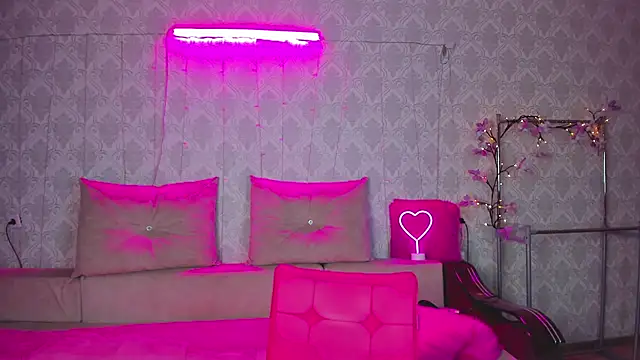 Megan Black Moon online show from 12/02/25, 04:25