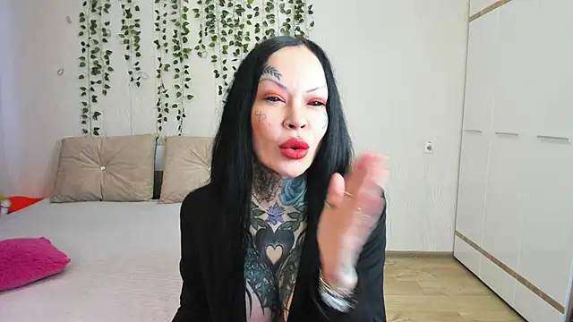 Megan Black Moon online show from 03/23/25, 05:32