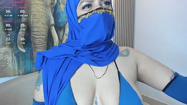 Snapshot of zully_01 chatting on 10/09/25, 11:55 zully 01 online show from 10/09/25, 11:55