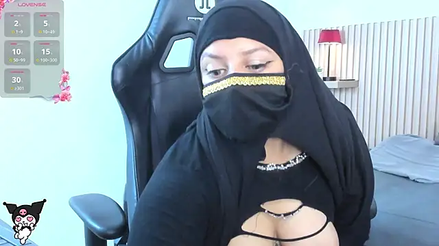 Snapshot of zully_01 chatting on 05/16/26, 10:36 zully 01 online show from 05/16/26, 10:36