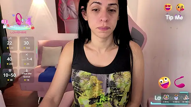 Snapshot of vittorialombardi__ chatting on 09/11/25, 08:14 vittorialombardi online show from 09/11/25, 08:14