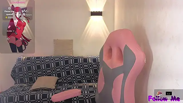 vittorialombardi   online show from 02/18/26, 07:17