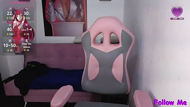 Snapshot of vittorialombardi__ chatting on 10/24/25, 08:13 vittorialombardi online show from 10/24/25, 08:13