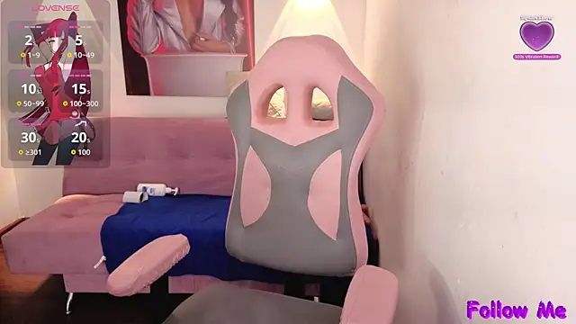 Snapshot of vittorialombardi__ chatting on 11/06/25, 08:18 vittorialombardi online show from 11/06/25, 08:18