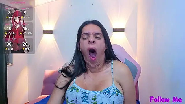 vittorialombardi   online show from 03/17/26, 07:11