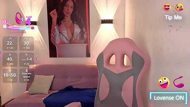 Snapshot of vittorialombardi__ chatting on 09/13/25, 08:14 vittorialombardi online show from 09/13/25, 08:14