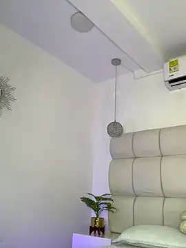 Alexa Handler online show from 04/13/26, 08:02