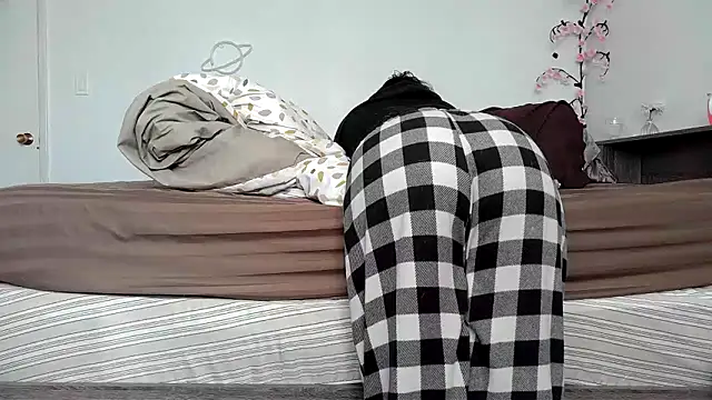 Kittyymaze1 online show from 05/17/26, 04:51