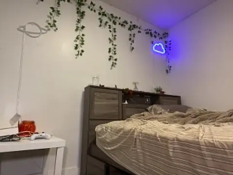 Snapshot of Kittyymaze1 chatting on 11/04/25, 01:15 Kittyymaze1 online show from 11/04/25, 01:15