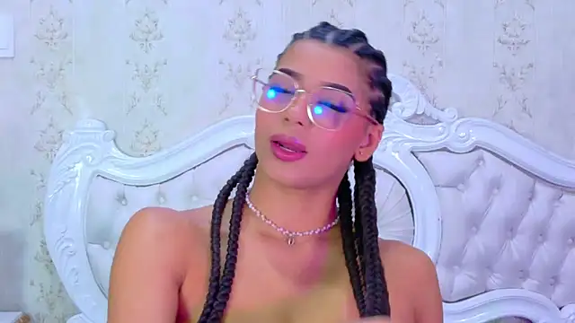 TiaraRosse online show from 11/24/25, 01:11