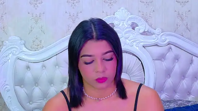 TiaraRosse online show from 11/14/25, 12:20