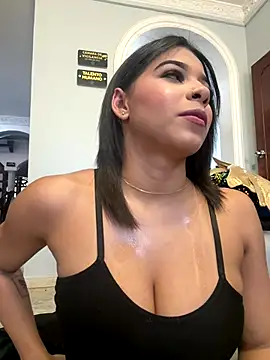 TiaraRosse online show from 01/07/26, 02:11