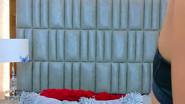 TiaraRosse online show from 03/03/26, 12:34