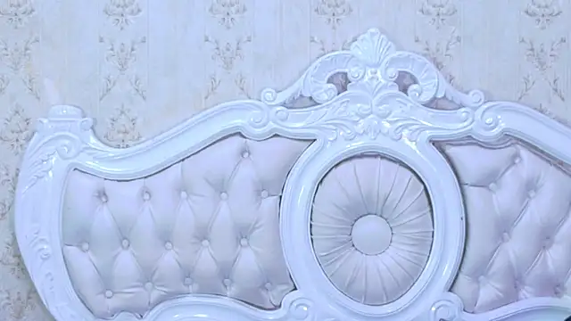 TiaraRosse online show from 11/10/25, 11:04