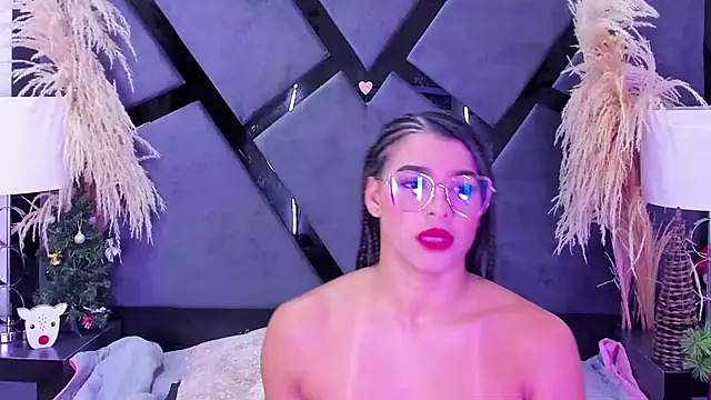 TiaraRosse online show from 12/18/25, 05:23