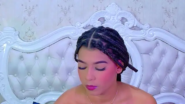 TiaraRosse online show from 01/06/26, 01:15