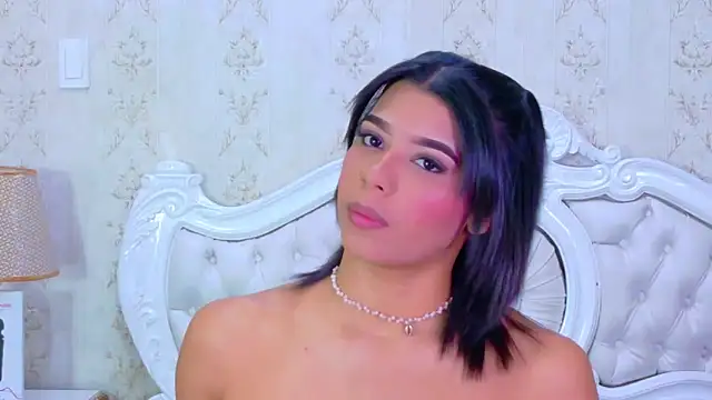 TiaraRosse online show from 11/19/25, 12:16