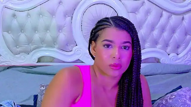 TiaraRosse online show from 12/19/25, 02:30