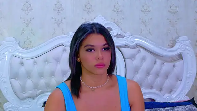 TiaraRosse online show from 11/08/25, 05:33