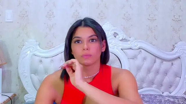 TiaraRosse online show from 10/21/25, 04:56