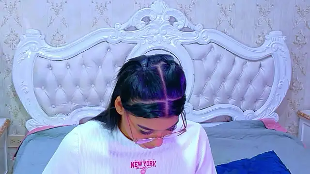 TiaraRosse online show from 01/17/26, 01:15