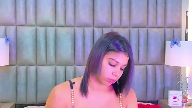 TiaraRosse online show from 02/17/26, 12:24