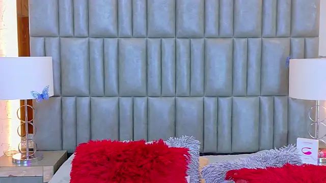 TiaraRosse online show from 03/26/26, 12:14