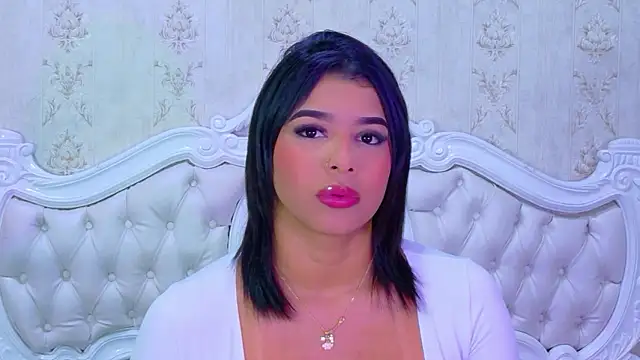 TiaraRosse online show from 01/09/26, 12:12