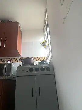 Cafeziitha02 online show from 12/16/25, 08:13