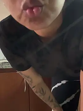 Cafeziitha02 online show from 12/05/25, 07:45